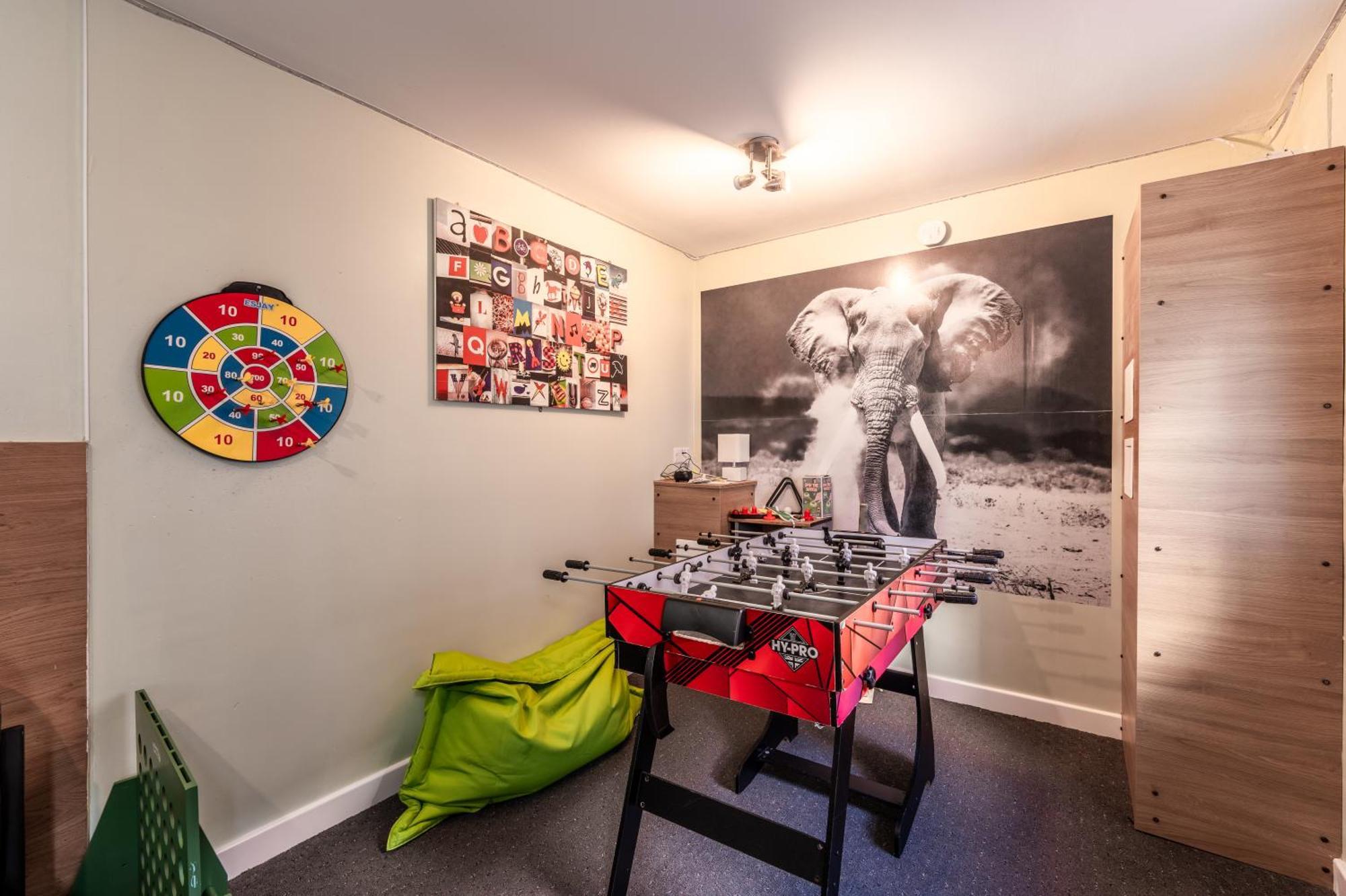 Whinstone Holiday Home In Falkland - Sleeps 8 Exteriör bild